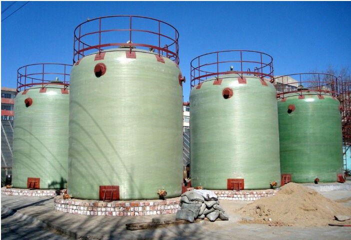 立式鹽酸儲(chǔ)存罐廠家